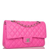 Sac Classique à Double Rabat Chanel Medium en Agneau Matelassé Rose Néon avec Accastillage Argenté