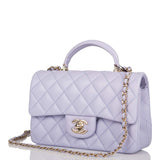 Sac Mini Rectangulaire à Rabat avec Poignée Chanel en Agneau Matelassé Lavande Clair et Quincaillerie Dorée Pâle