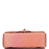 Sac bandoulière Chanel Mini Classic Flap rectangulaire en agneau métallisé matelassé rose ombré, finitions dorées claires